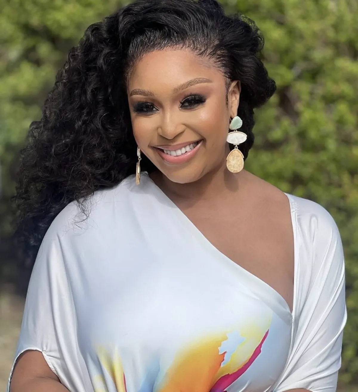 Minnie Dlamini colorful top