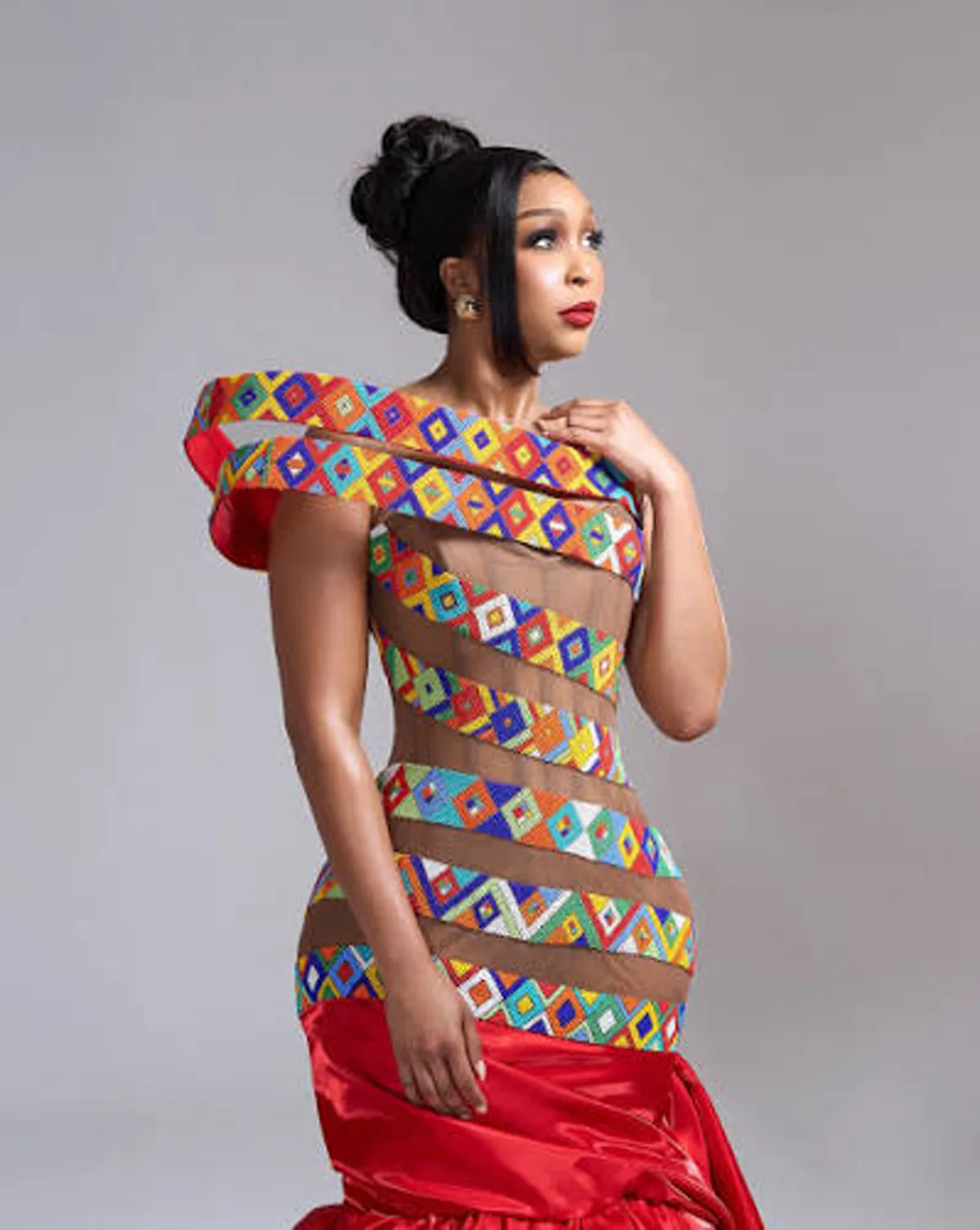 Minnie Dlamini traditional style